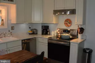 325 E 3rd St, Frederick, MD 21701 - Photo 37