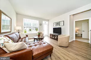 6443 Autumn Olive Dr, Frederick, MD 21703 - Photo 13