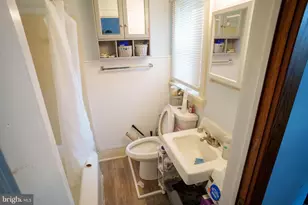 24 Hamilton Ave, Frederick, MD 21701 - Photo 27
