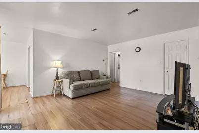 1401 Key Parkway #102, Frederick, MD 21702 - Photo 5