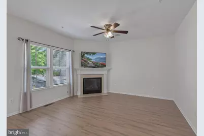 1423 Village Green Way, Brunswick, MD 21716 - Photo 23