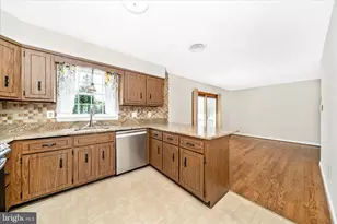 5811 Corporal Jones Ct, Mount Airy, MD 21771 - Photo 23