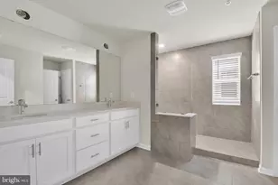 454 Hanson St, Frederick, MD 21701 - Photo 25