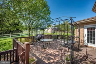 4810 N Reyburn Ct, Mount Airy, MD 21771 - Photo 5