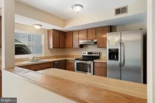 5757 Sunset View Ln, Frederick, MD 21703 - Photo 7