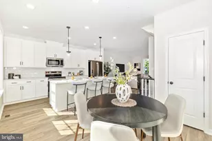 306 G Baughmans Ln, Frederick, MD 21702 - Photo 9