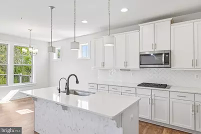 2048 Chamberlain Drive, Frederick, MD 21702 - Photo 5