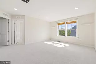 2048 Chamberlain Dr, Frederick, MD 21702 - Photo 15