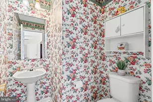 304 Washington St, Middletown, MD 21769 - Photo 15