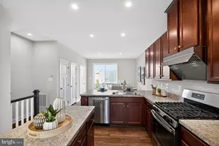 6638 Ballenger Run Blvd, Frederick, MD 21703 - Photo 5