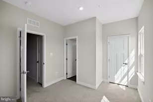 6638 Ballenger Run Blvd, Frederick, MD 21703 - Photo 15