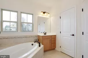 9222 Landon House Wy, Frederick, MD 21704 - Photo 23