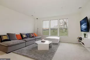 9222 Landon House Wy, Frederick, MD 21704 - Photo 17