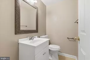 1090 E Thornhill Pl, Frederick, MD 21703 - Photo 17