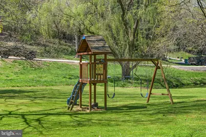 7914 Mount Pleasant Court E, Walkersville, MD 21793 - Photo 5