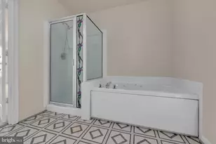 1027 Dulaney Mill Dr, Frederick, MD 21702 - Photo 29