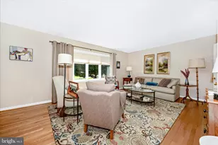 8022 Fieldstone Dr, Frederick, MD 21702 - Photo 5