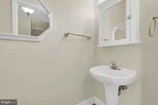 9424 Berkley Ln, Frederick, MD 21701 - Photo 7