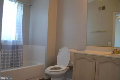 7104 Collinsworth Place, Frederick, MD 21703 - Photo 9