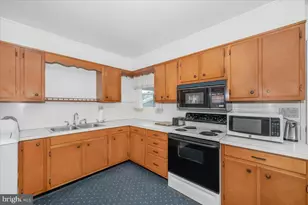 207 Barbara St, Frederick, MD 21701 - Photo 11