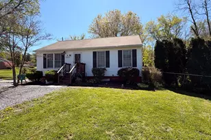 9549 Fingerboard Rd, Ijamsville, MD 21754 - Photo 3