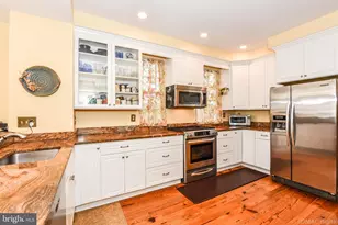 106 W 3rd Street W, Frederick, MD 21701 - Photo 9