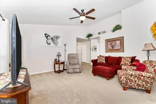 2513 Shelley Cir, Frederick, MD 21702 - Photo 5