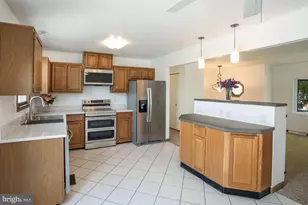 908 Horizon Rd, Mount Airy, MD 21771 - Photo 5