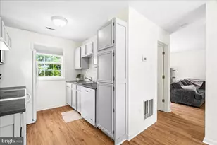 18 Robindale Dr, Emmitsburg, MD 21727 - Photo 5