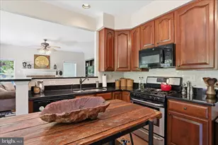 11206 Yardley Pl, Ijamsville, MD 21754 - Photo 13