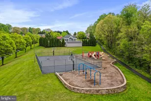 11206 Yardley Pl, Ijamsville, MD 21754 - Photo 17