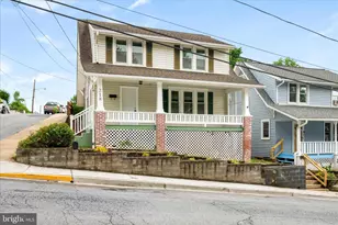 218 N Delaware Ave, Brunswick, MD 21716 - Photo 3