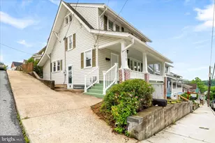 218 N Delaware Ave, Brunswick, MD 21716 - Photo 5