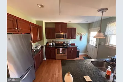225 5th Street E, Frederick, MD 21701 - Photo 3