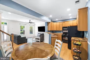 110 Featherstone Pl, Frederick, MD 21702 - Photo 7