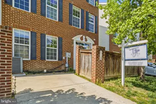 110 Featherstone Pl, Frederick, MD 21702 - Photo 29