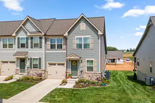 2472 Silver Leaf Dr, Frederick, MD 21702 - Photo 3