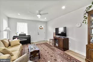 2472 Silver Leaf Dr, Frederick, MD 21702 - Photo 5