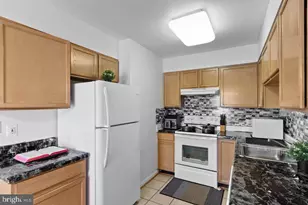 1013 Robin Hill Terrace, Frederick, MD 21702 - Photo 3