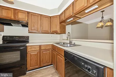 813 Stratford Way #J, Frederick, MD 21701 - Photo 9