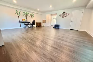 8627 Satinwood Dr, Frederick, MD 21704 - Photo 9
