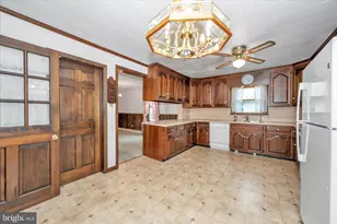 113 W Main St, Thurmont, MD 21788 - Photo 17