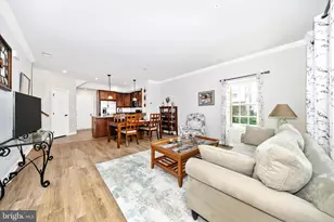 6032 Forum Sq, Frederick, MD 21703 - Photo 7