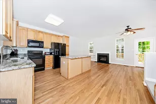 9410 Singleton Pl, Frederick, MD 21704 - Photo 13