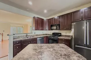 2054 Spring Run Cir, Frederick, MD 21702 - Photo 9