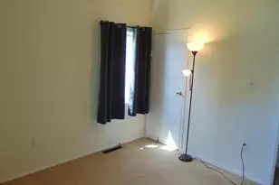 909 Oak St, Frederick, MD 21703 - Photo 7