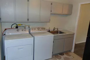 909 Oak St, Frederick, MD 21703 - Photo 5