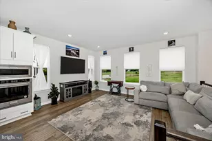 2010 Alice Ct, Frederick, MD 21702 - Photo 7