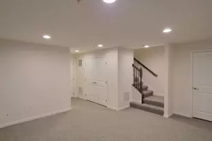 9128 Landon House Ln, Frederick, MD 21704 - Photo 7