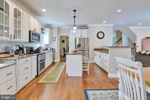9678 Royal Crest Cir, Frederick, MD 21704 - Photo 5
